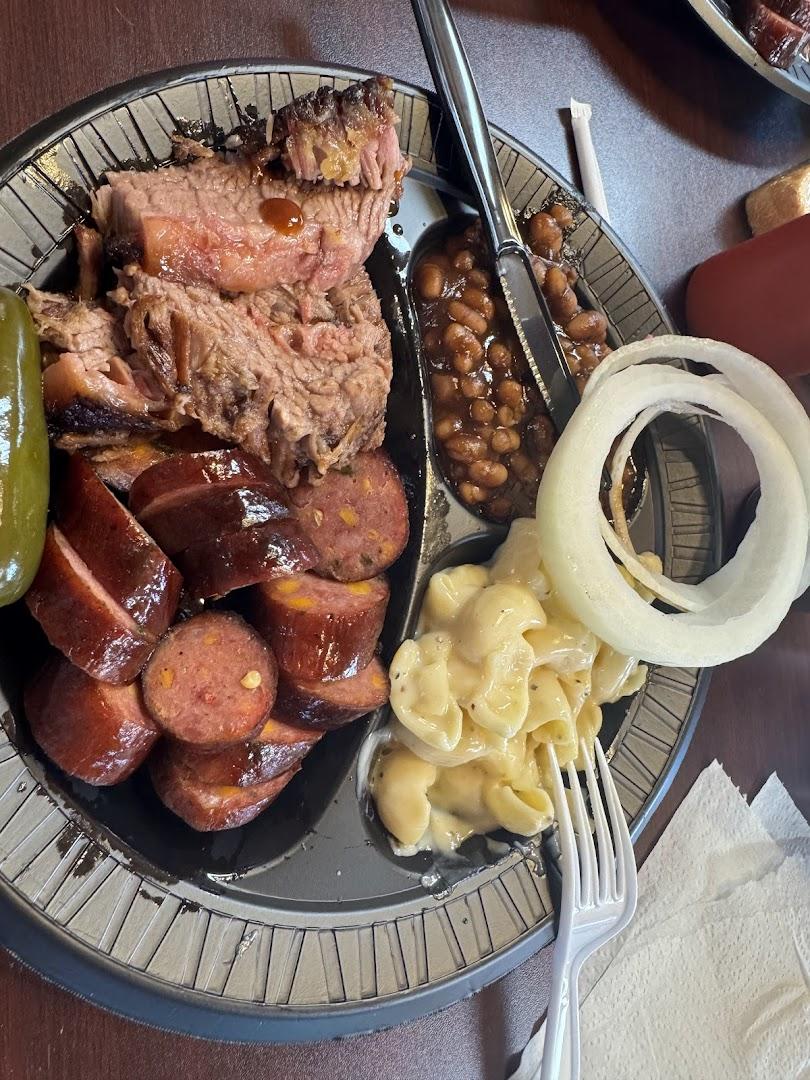 outlaw's bar-b-que